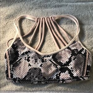Lululemon sports bra